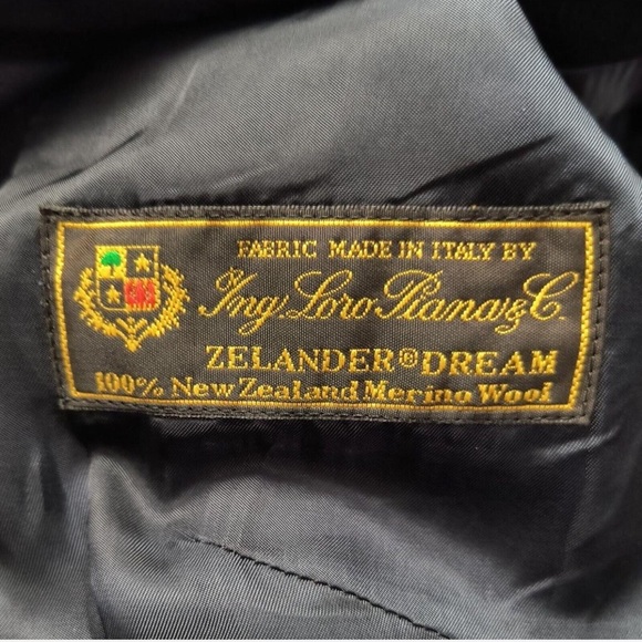 Brooks Brothers Navy Wool Blazer with Gold Buttons, 12 - Picture 8 of 9